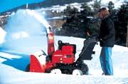 Бытовая снегоуборочная техника: снегоуборщики MTD и Honda