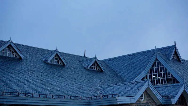 Голубая крыша